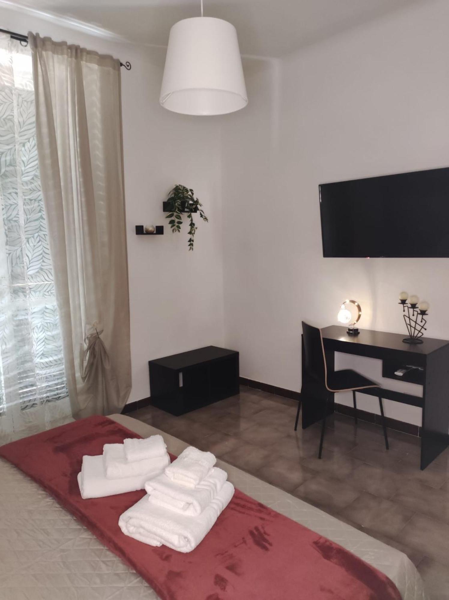 111 Guest House Бари Екстериор снимка
